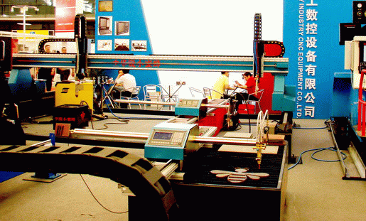 2011埃森展現場-欣斯達特切割機數控系統
