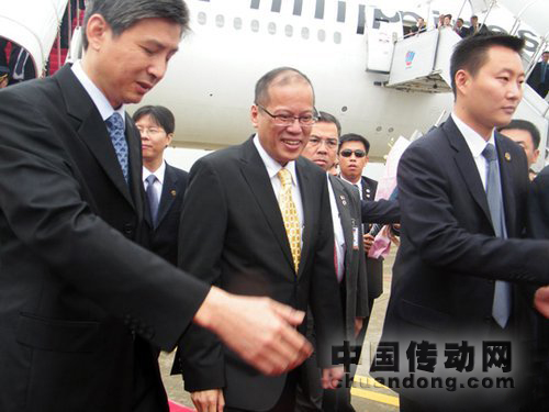 9月3日，菲律賓總統貝尼尼奧·阿基諾三世（圖中）乘專機飛抵廈門高崎機場，開始在福建的“追溯祖輩足跡”之旅。