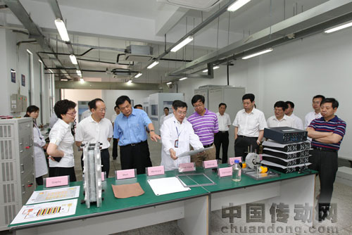 5月29日，國電南自集團公司黨組成員、副總經理鄧建玲到公司調研